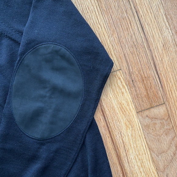 Louis Vuitton ready to wear navy men’s sweater with leather patches NWT L - Picture 3 of 10